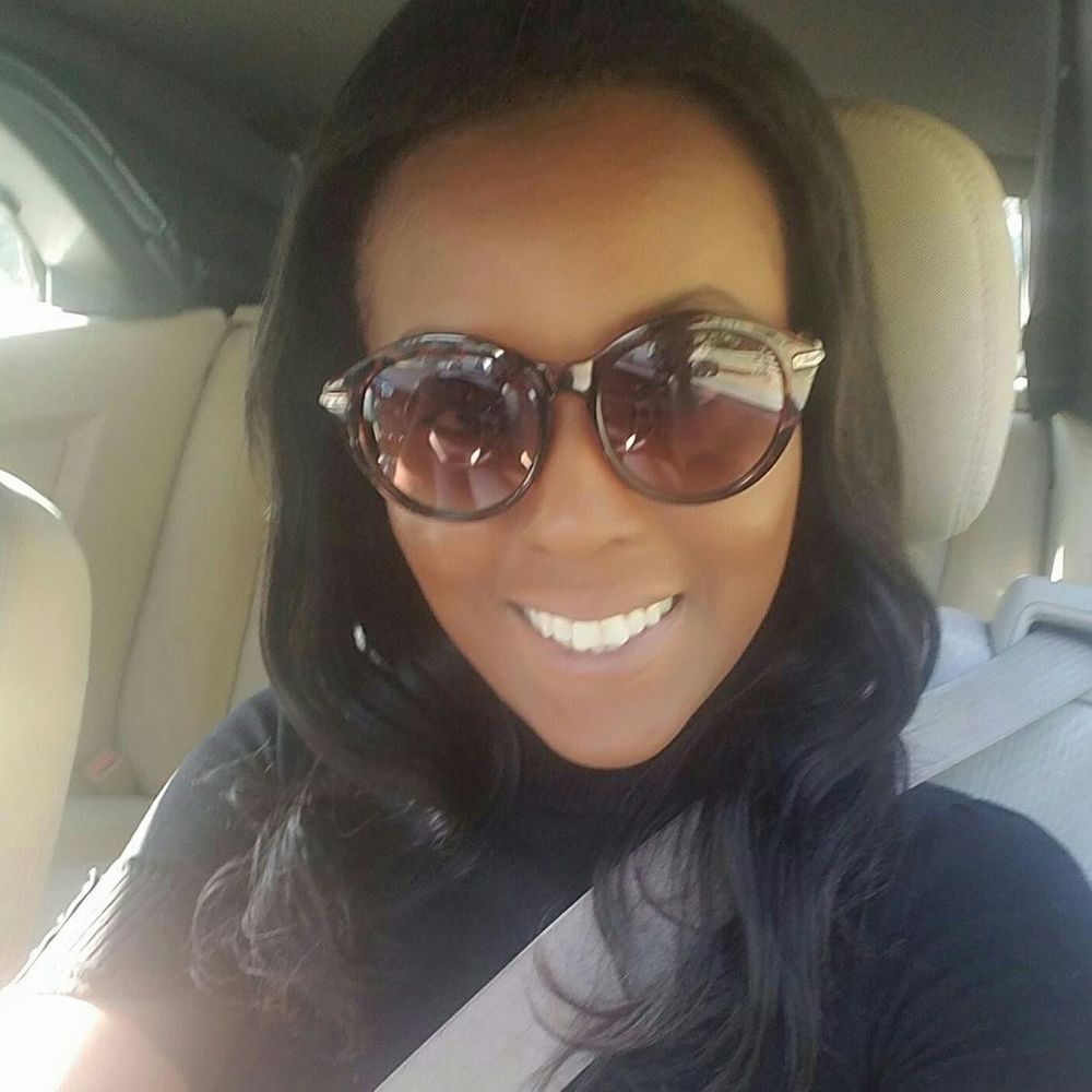 Meet your Posher, Neika